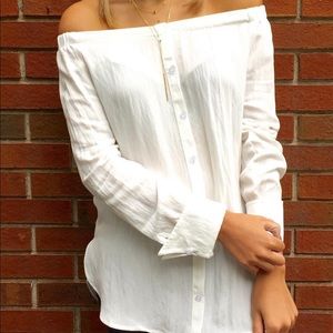 TCEC White Off the shoulder buttondown